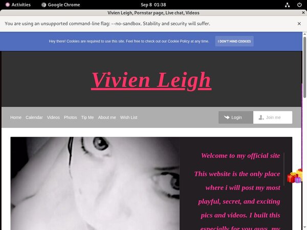 Vivien Leigh With Gift Card